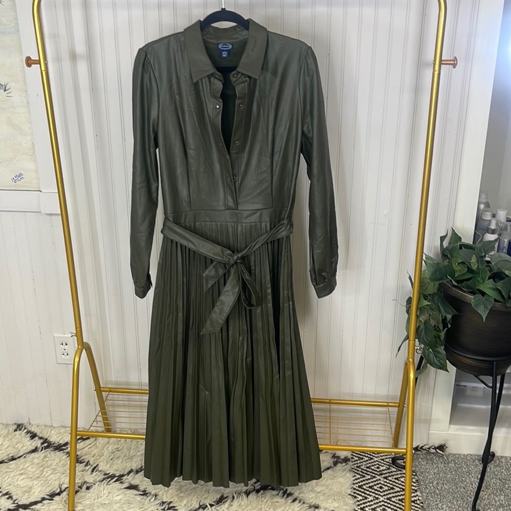 Scoop faux leather pleated skirt dress